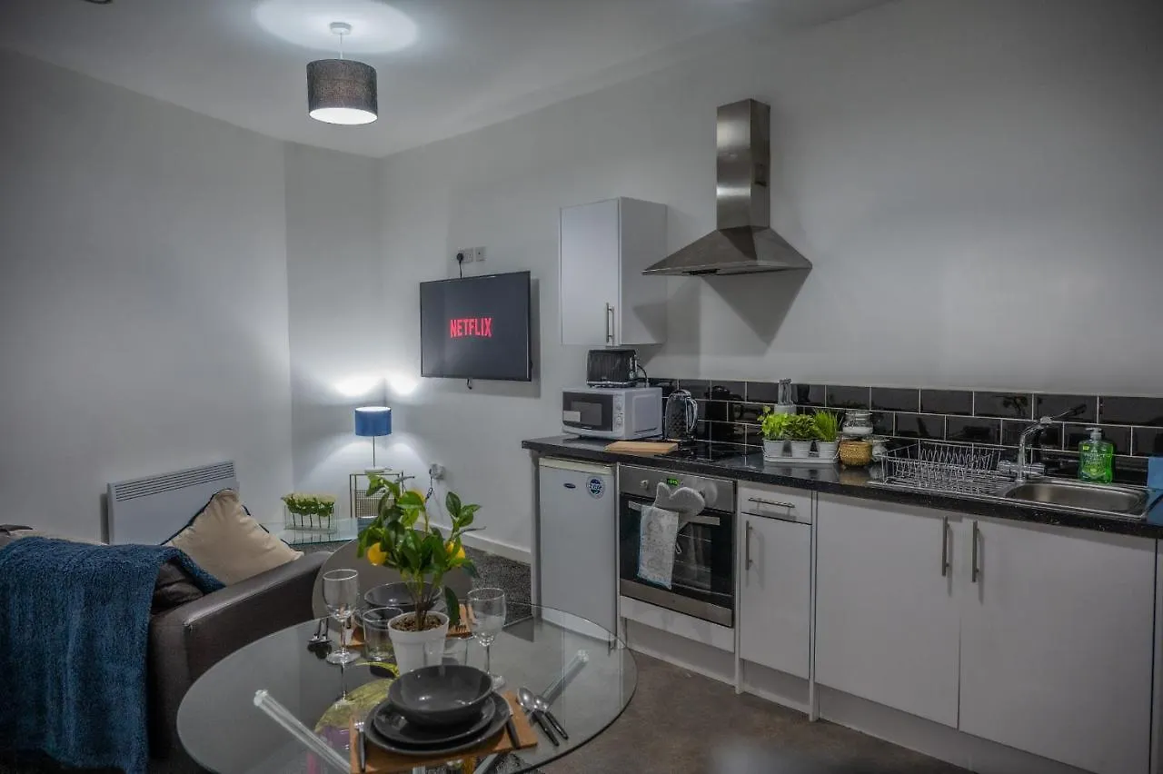 Bv Homely 1 Bedroom Apartment At Shallow Hill Leeds Huddersfield
