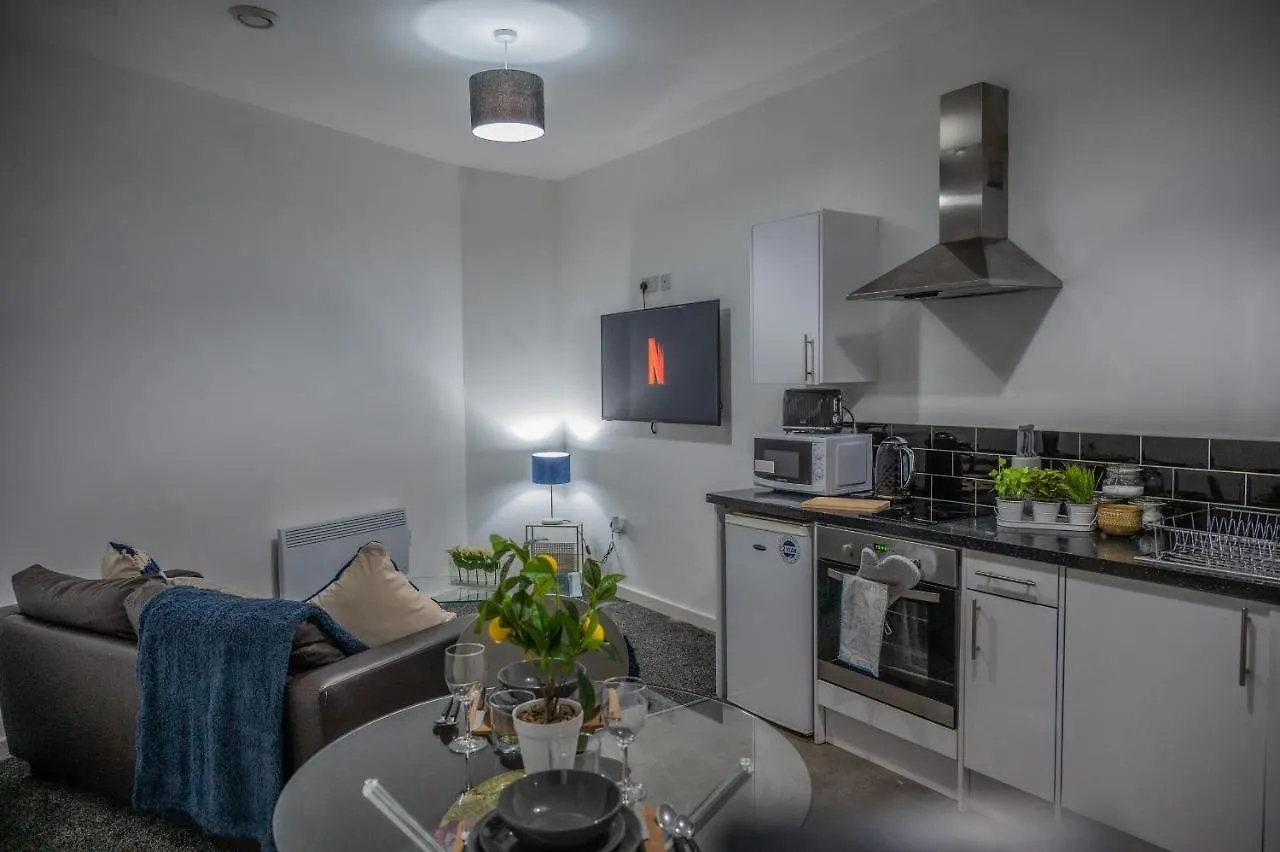 Bv Homely 1 Bedroom Apartment At Shallow Hill Leeds Huddersfield